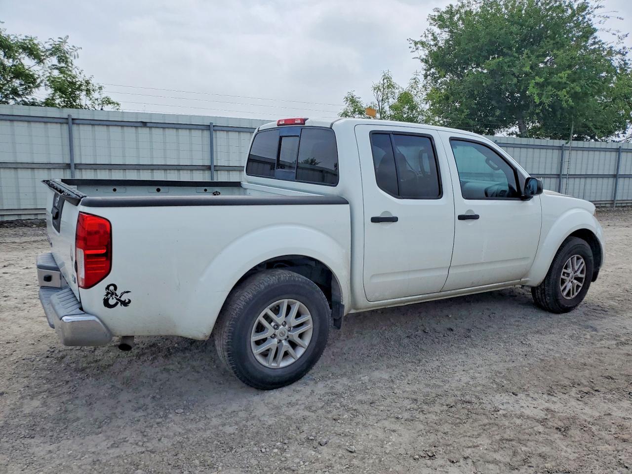 Nissan Frontier Sv