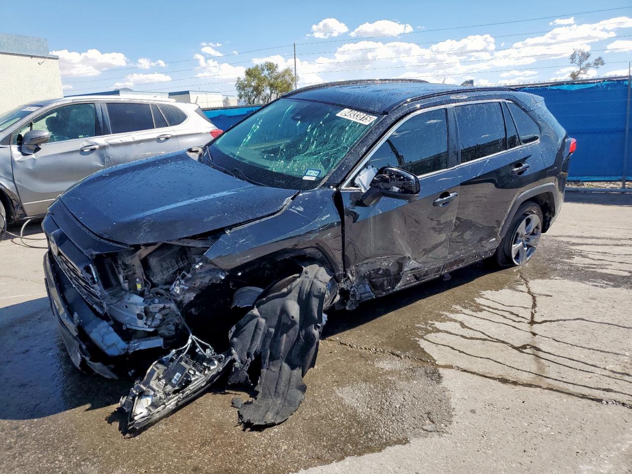 Salvage Toyota RAV4 Image