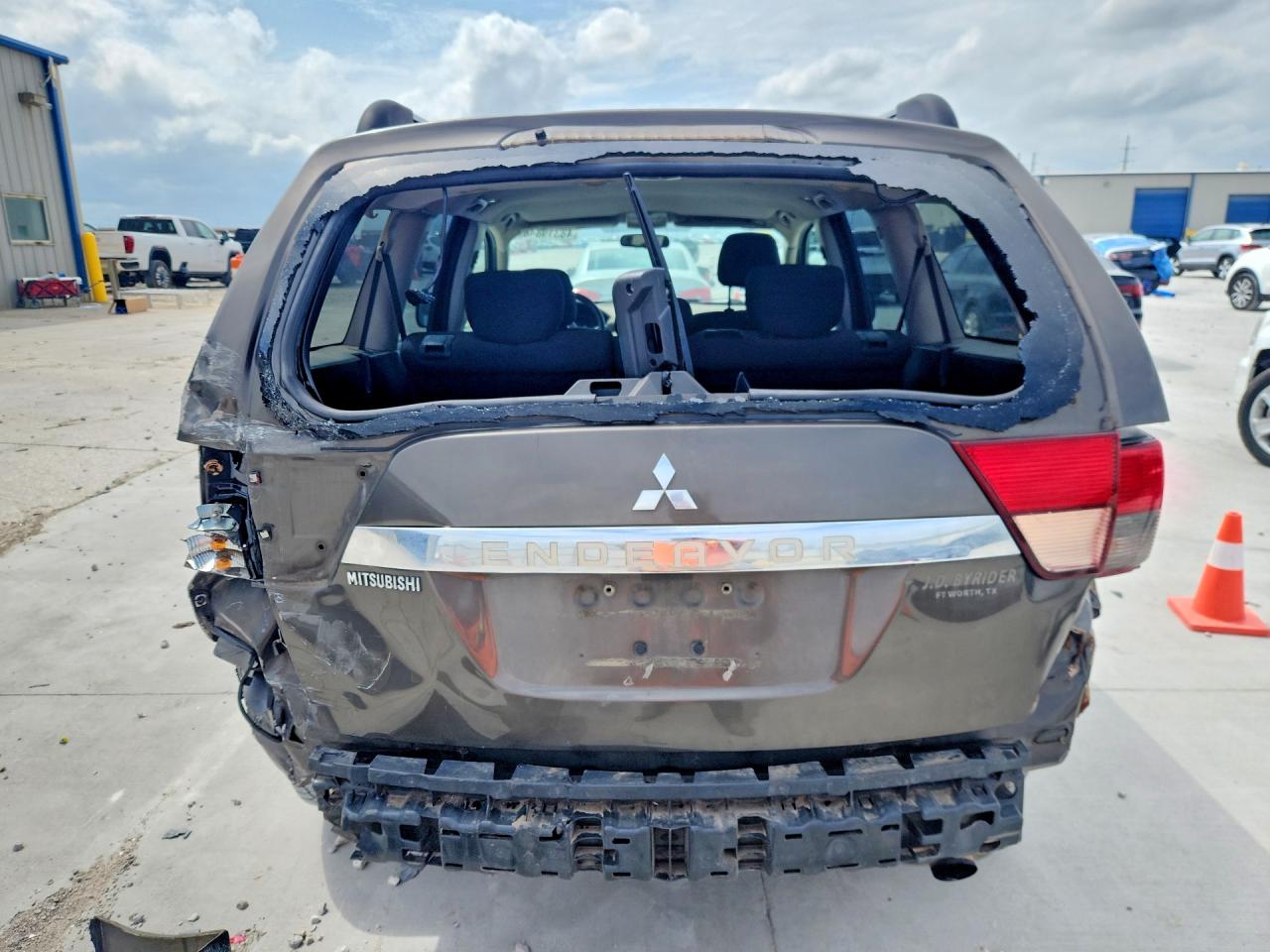 Mitsubishi Endeavor Ls
