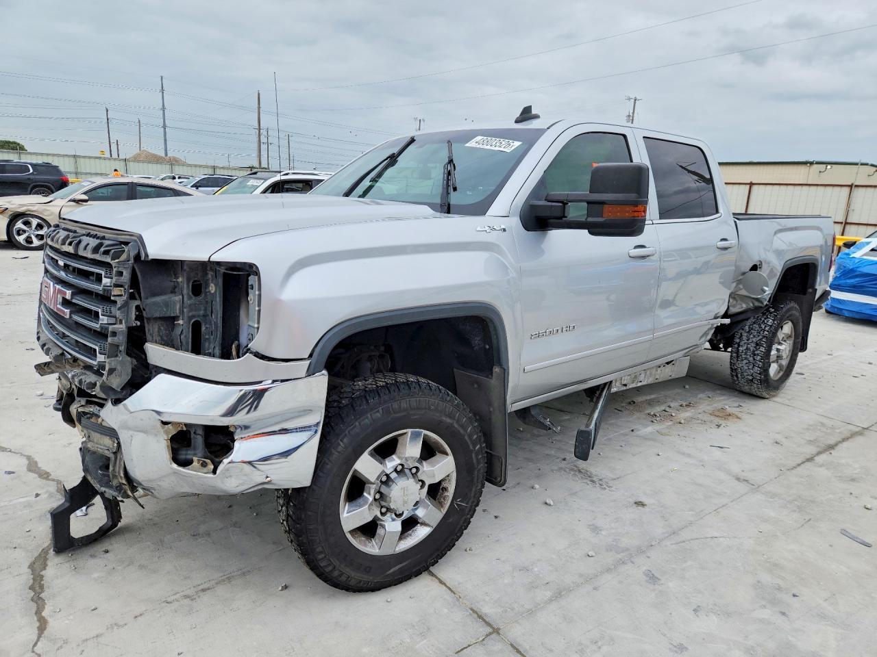 Salvage GMC Sierra Image