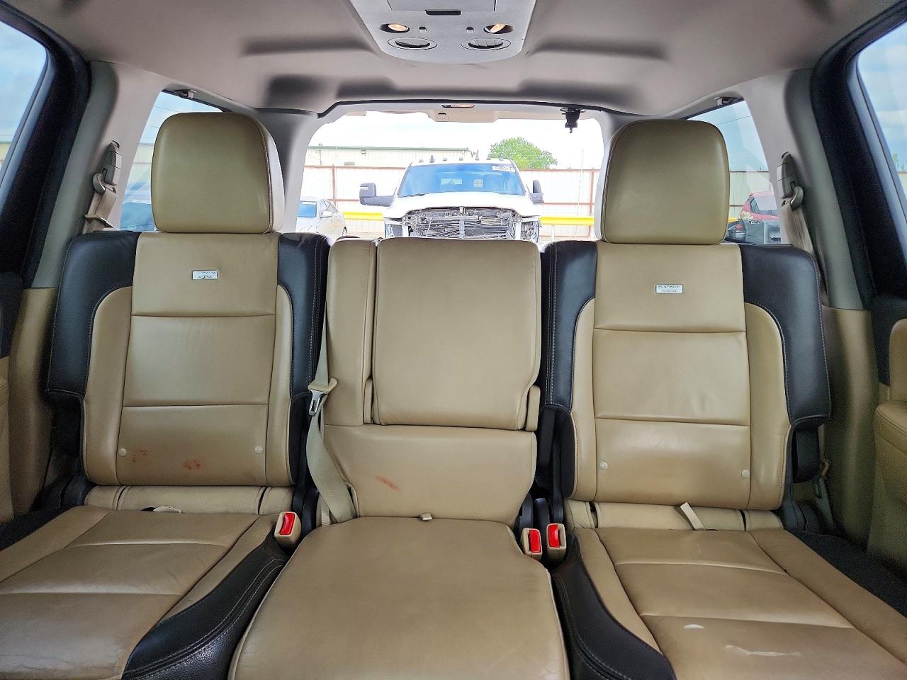 Nissan Armada Platinum
