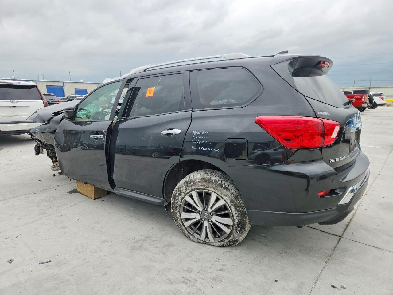 Nissan Pathfinder Sl