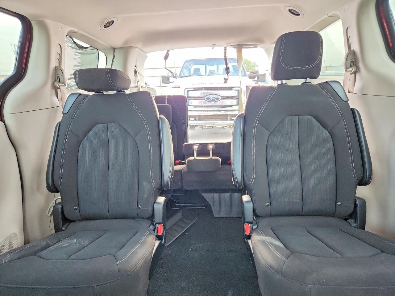 Chrysler Minivan Lx