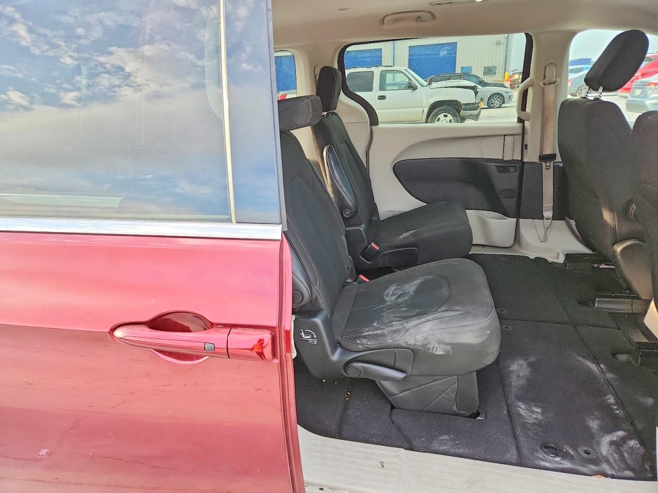 Chrysler Minivan Lx