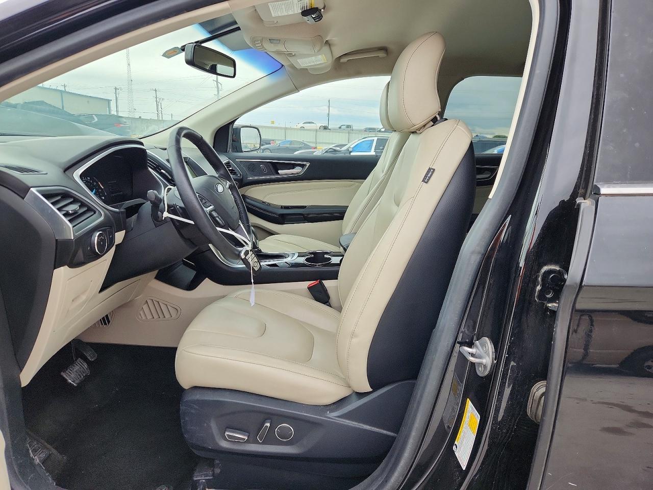Ford Edge Titanium
