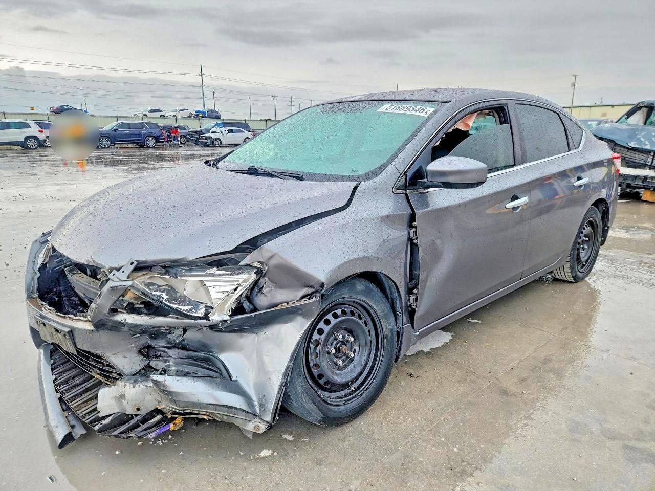 Salvage Nissan Sentra Image
