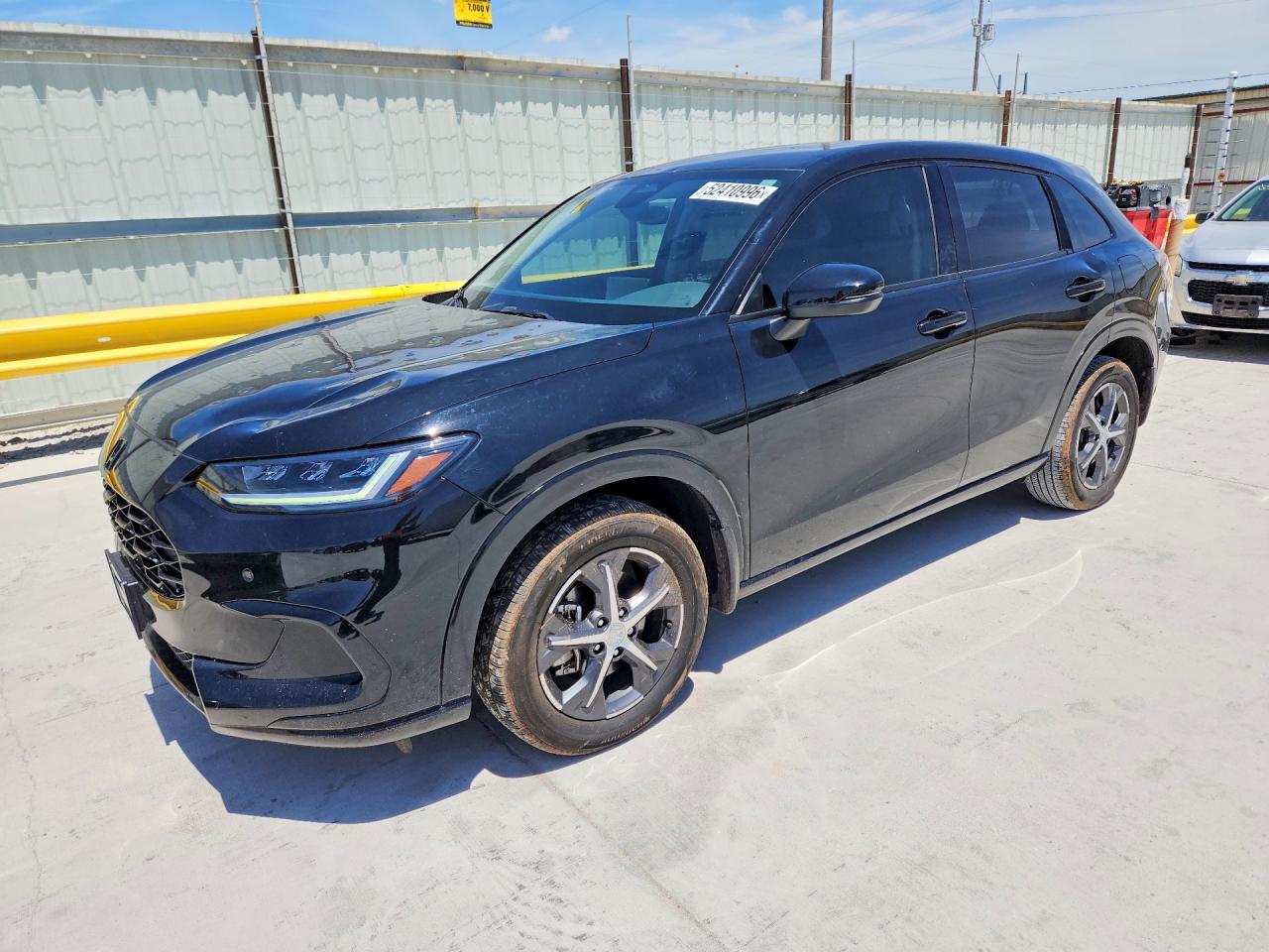 Salvage Honda HR-V Image