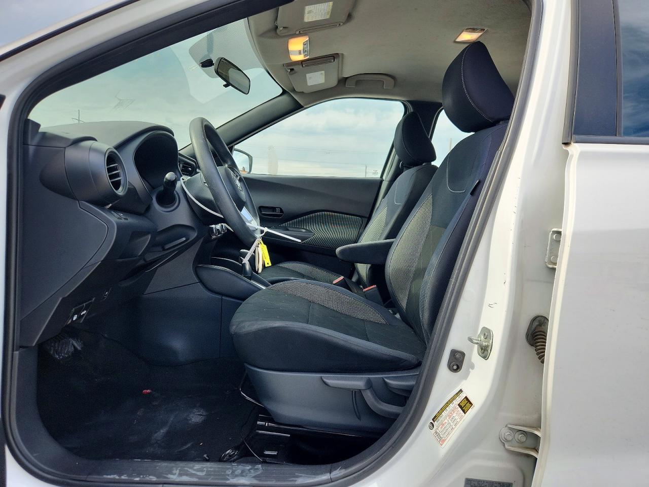 Nissan Kicks S