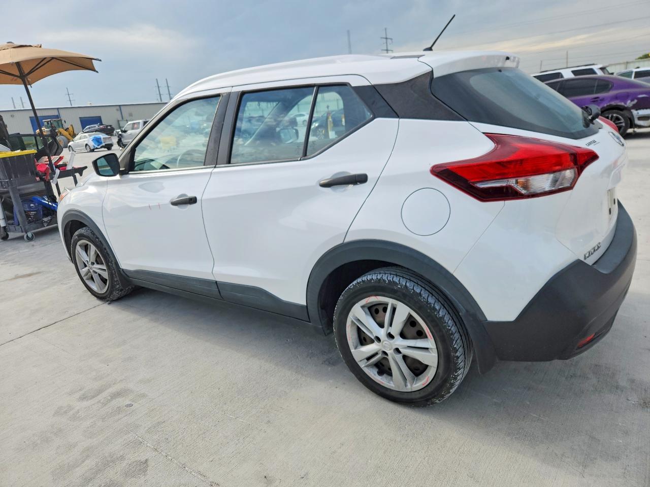 Nissan Kicks S