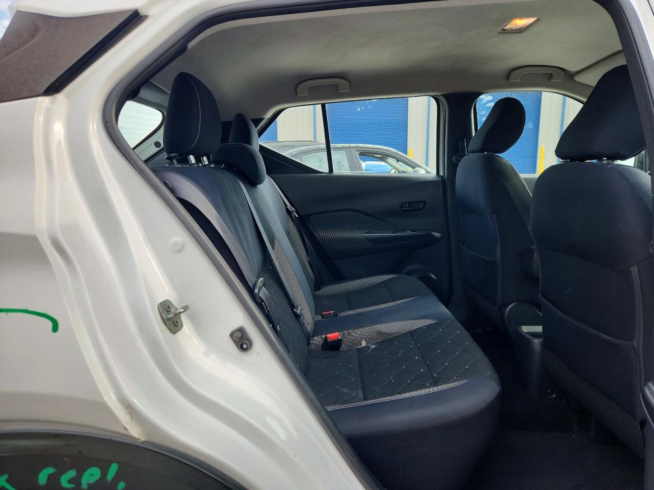 Nissan Kicks S