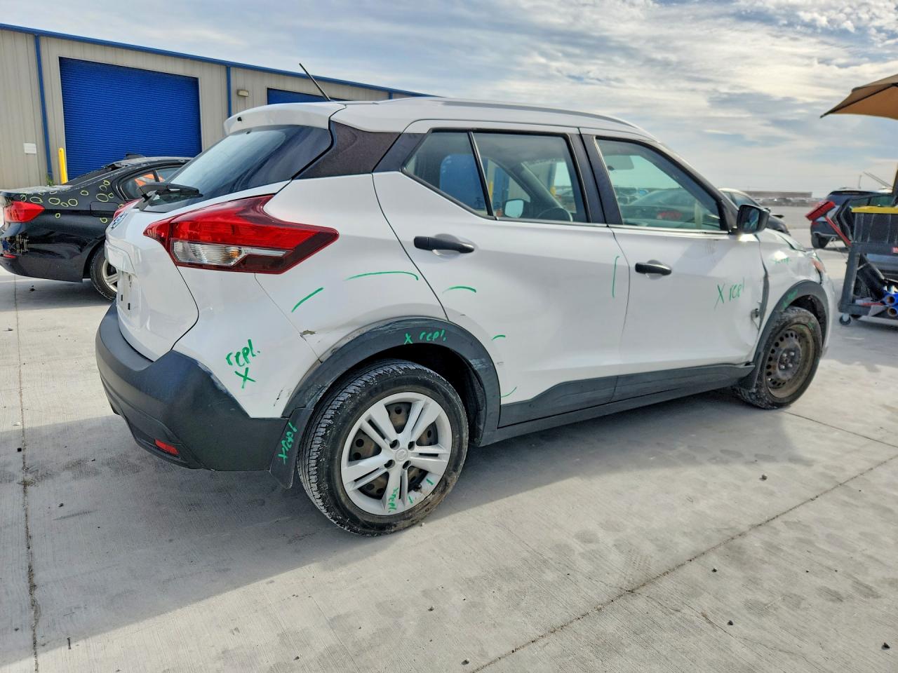 Nissan Kicks S