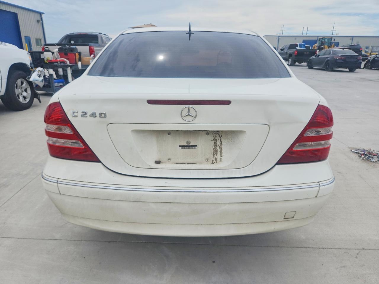 Mercedes-Benz C-Class 240