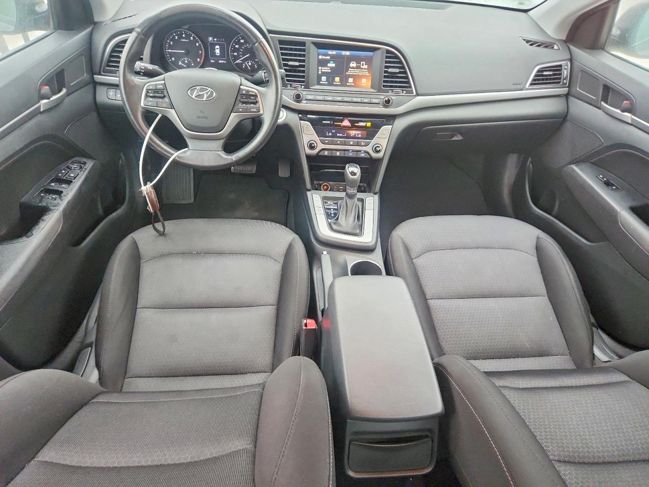 Hyundai ELANTRA Value Edition