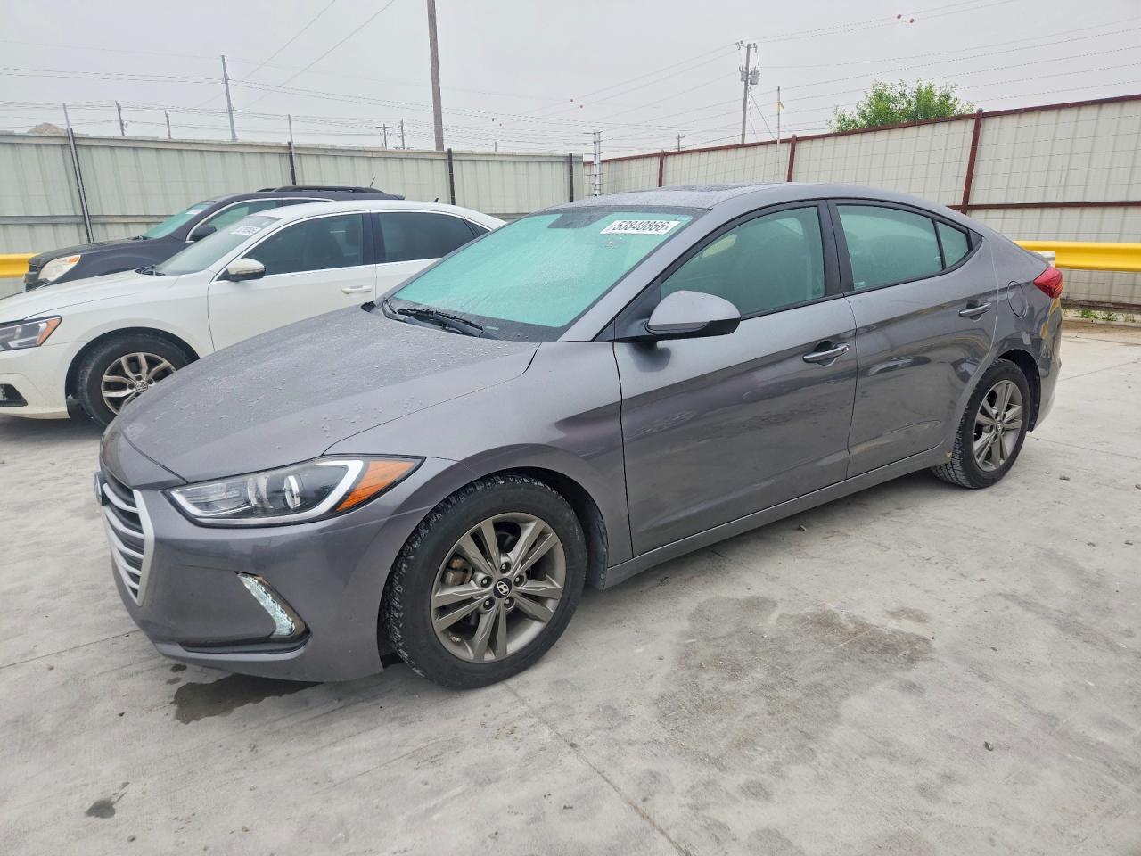 Salvage Hyundai ELANTRA Image