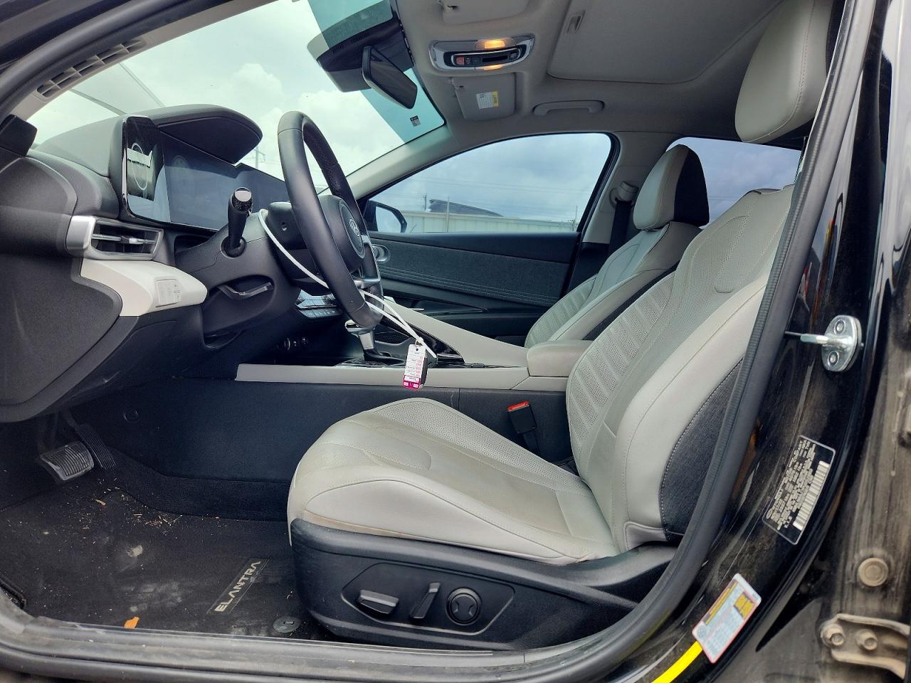 Hyundai ELANTRA Limited