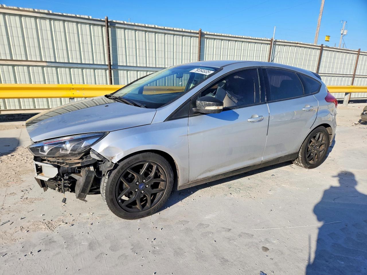 Salvage Ford Focus Image