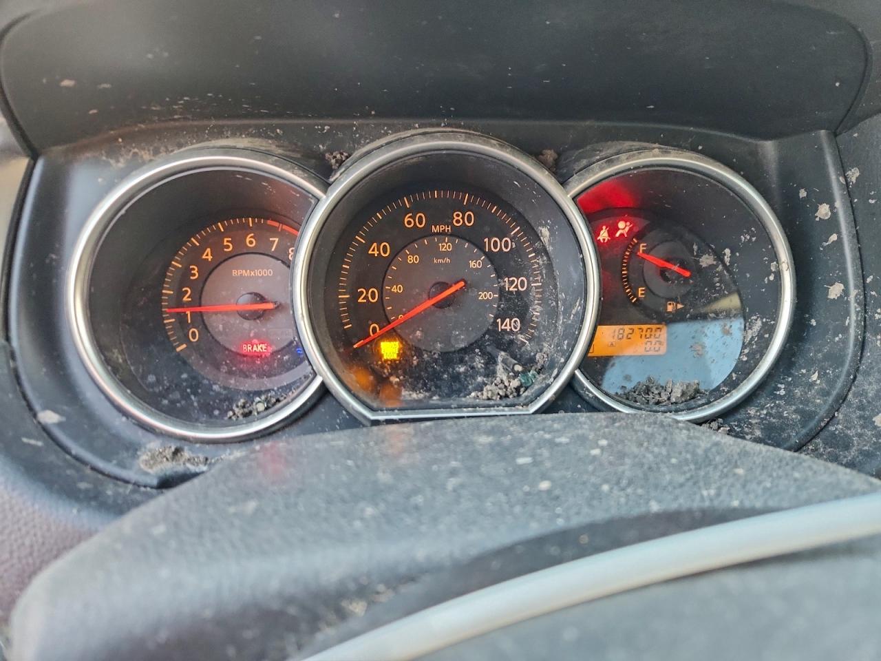 Nissan Versa 1.8 S