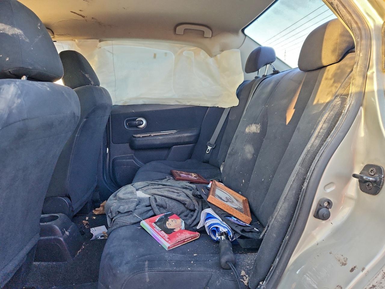 Nissan Versa 1.8 S