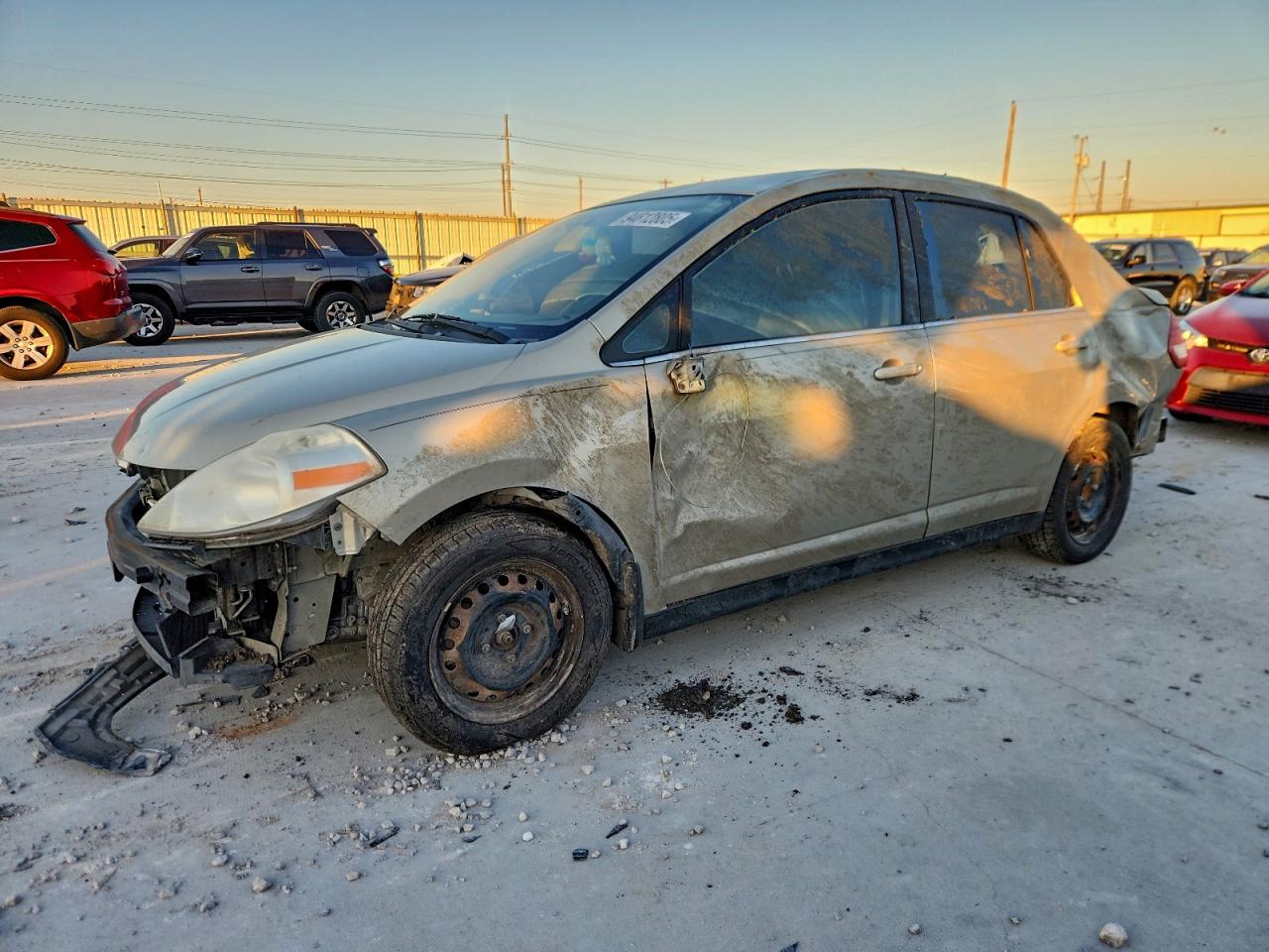 Salvage Nissan Versa Image