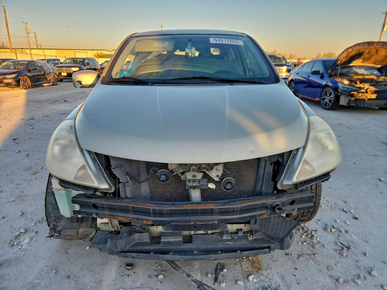 Nissan Versa 1.8 S