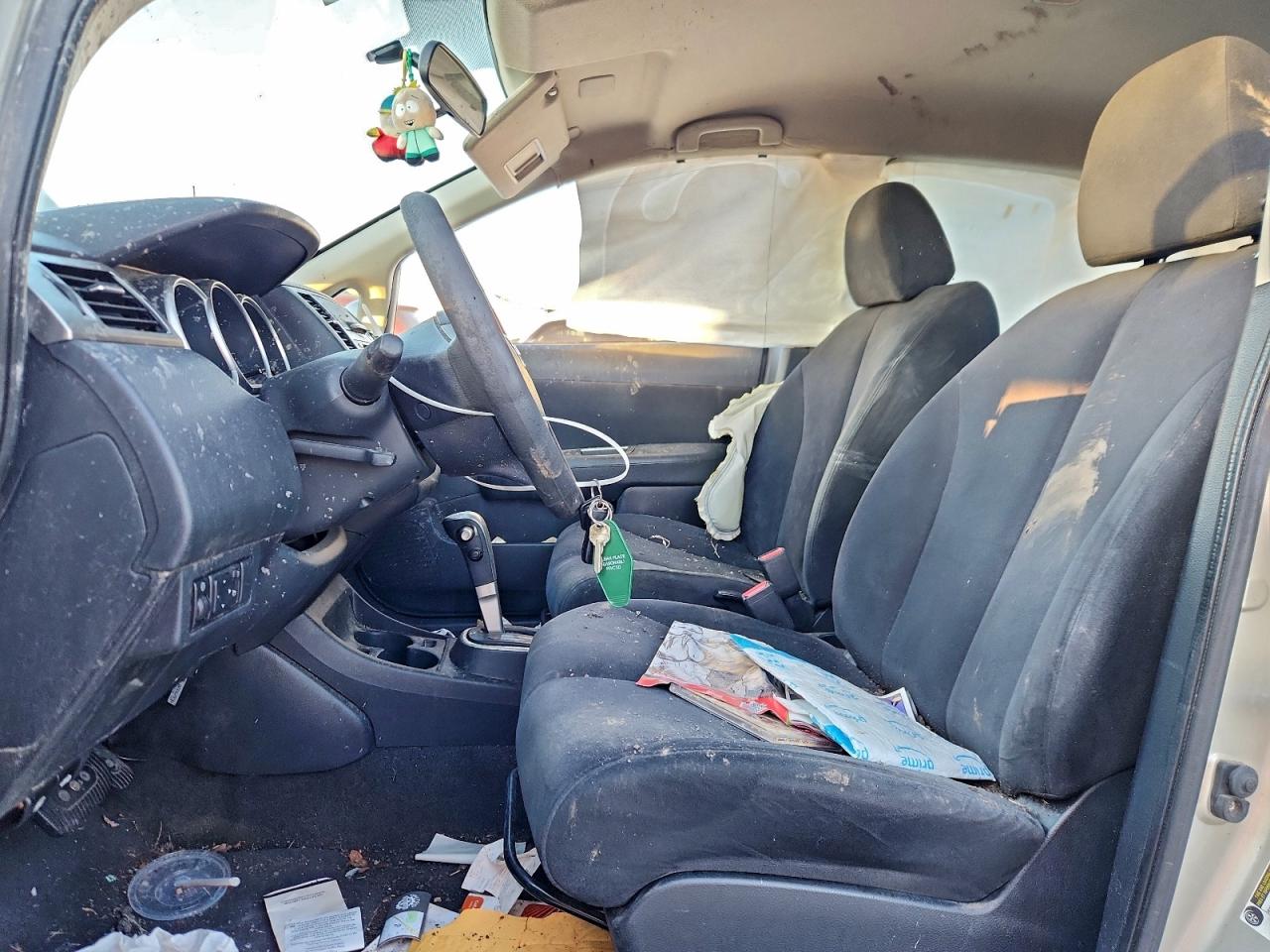 Nissan Versa 1.8 S