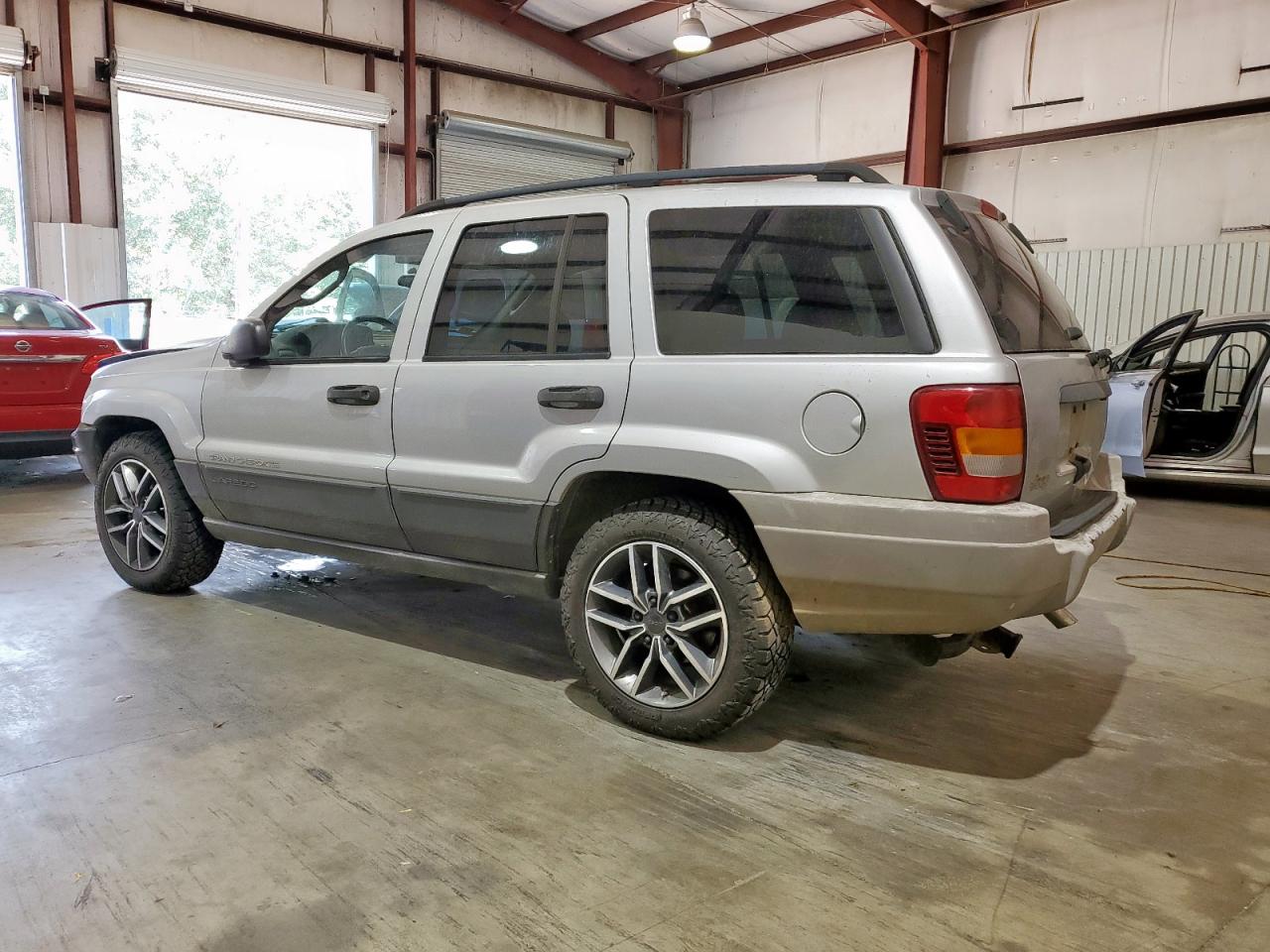 Jeep Grand Cherokee Laredo