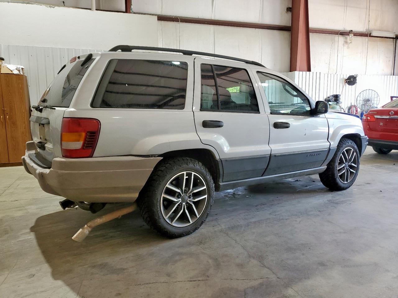 Jeep Grand Cherokee Laredo