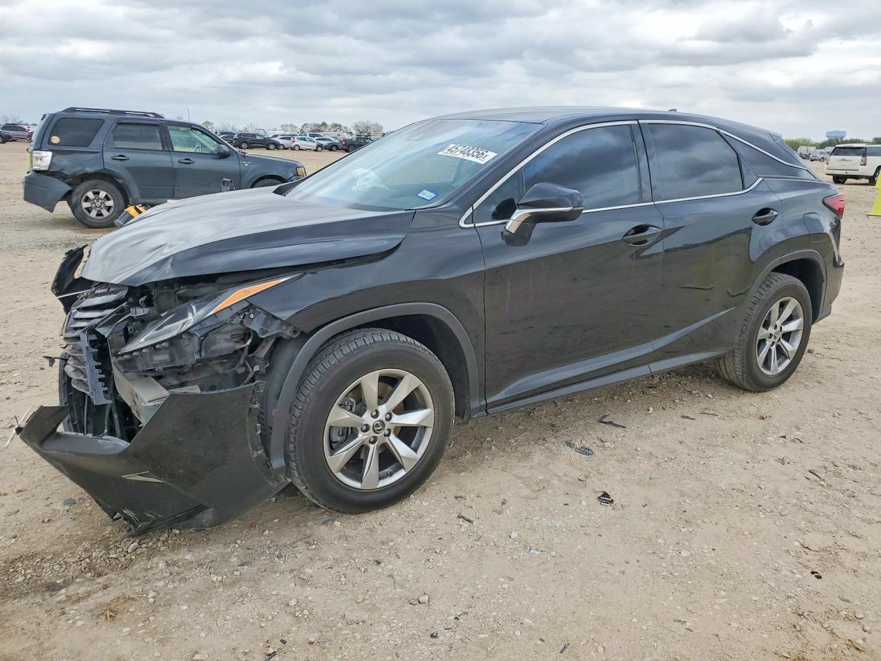 Salvage Lexus RX Image