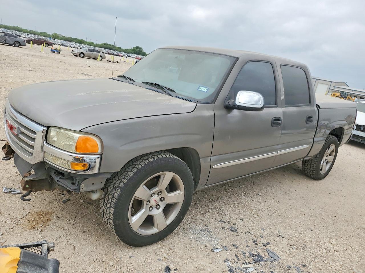 Salvage GMC Sierra Image