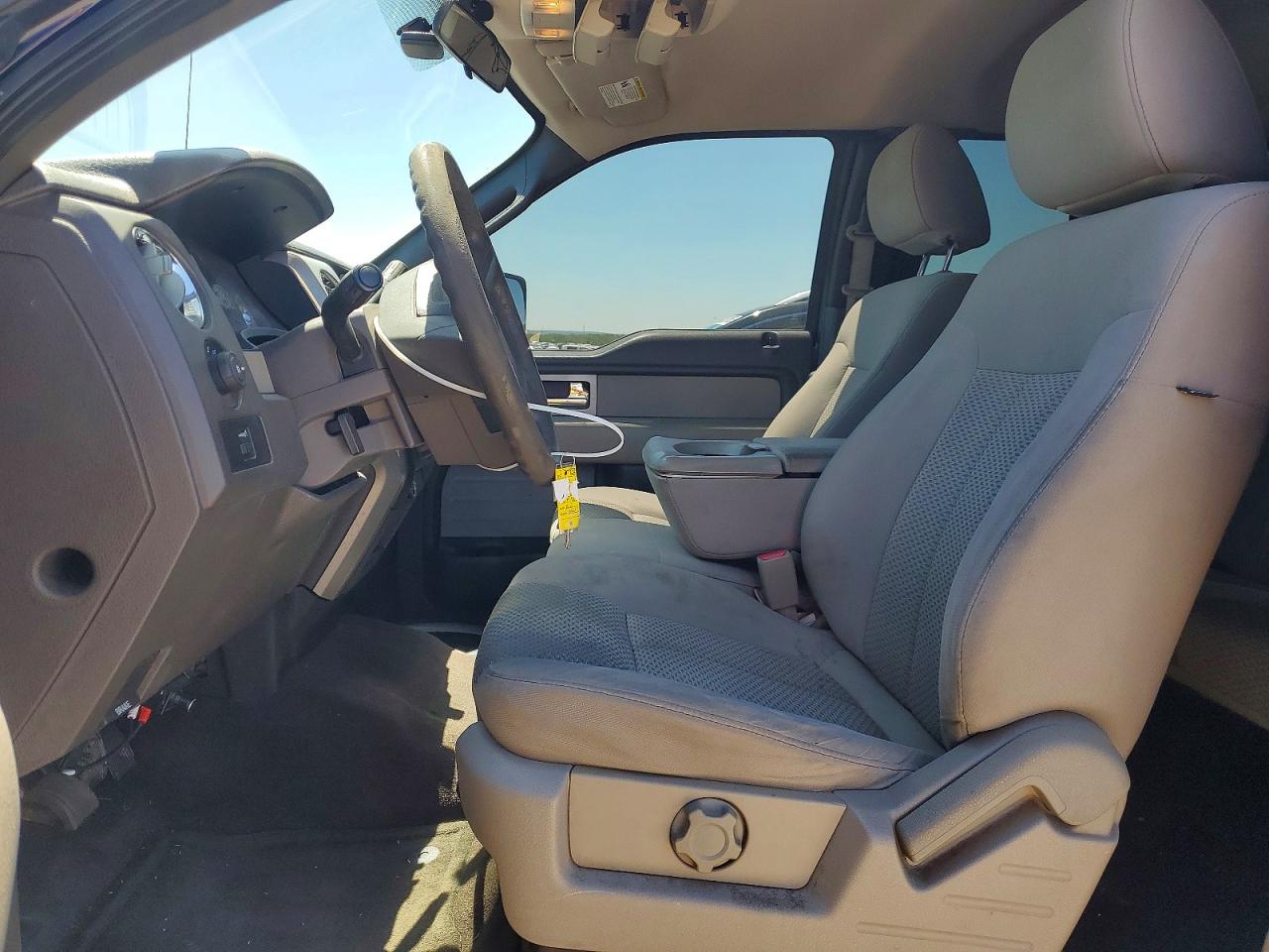Ford F-150 Super Cab