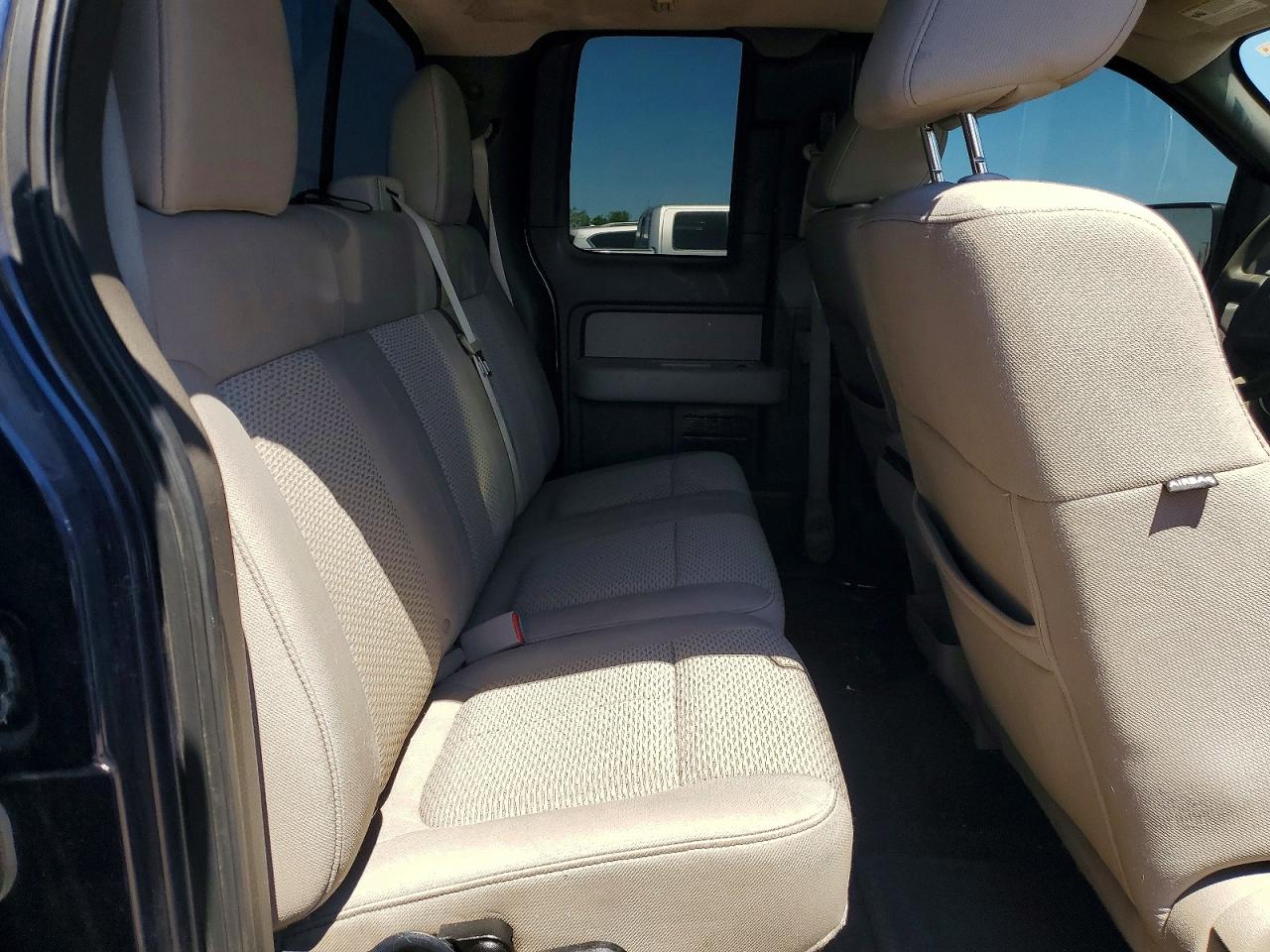Ford F-150 Super Cab