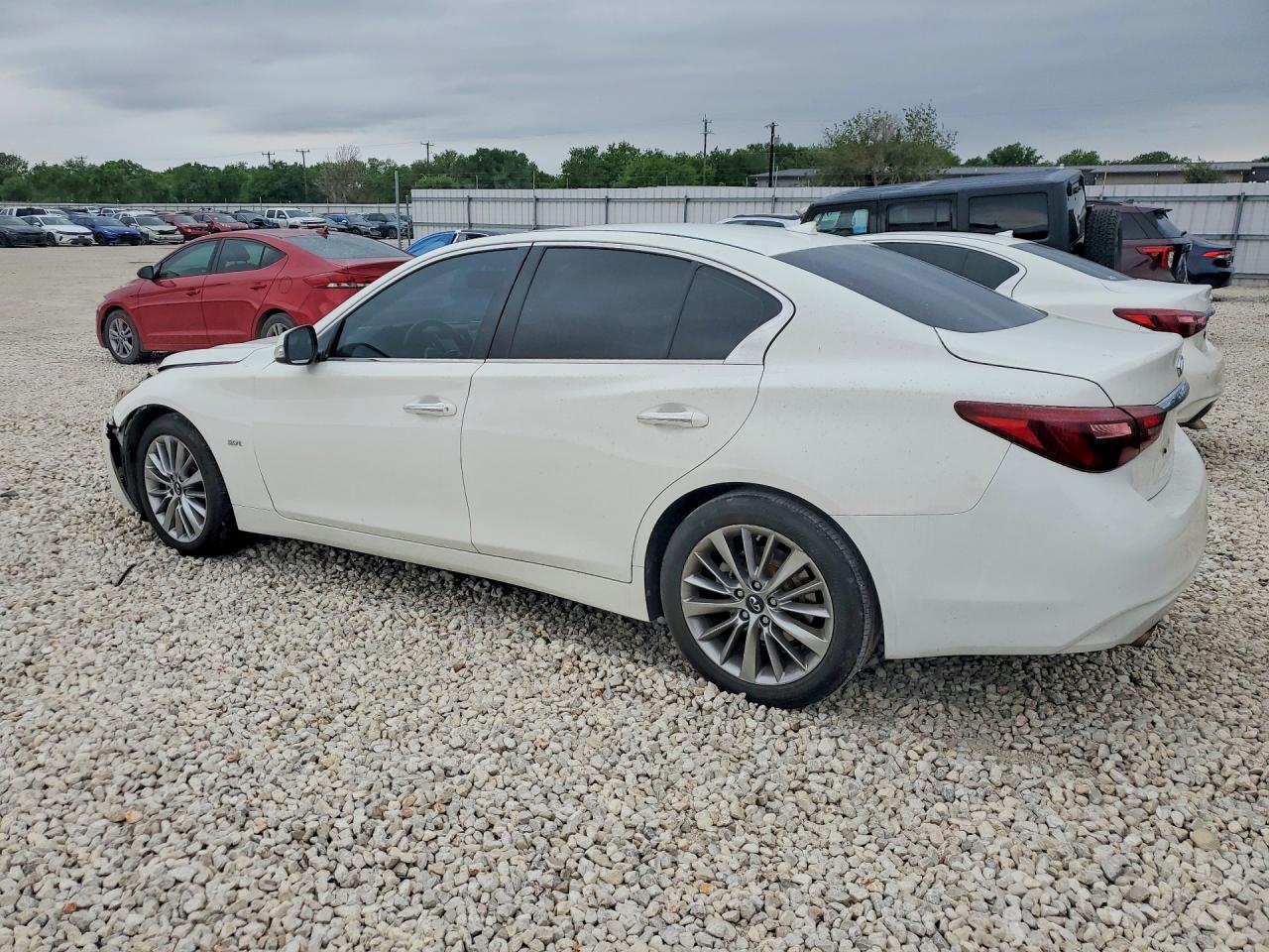 INFINITI Q50 3.0t L 3.0t Luxe