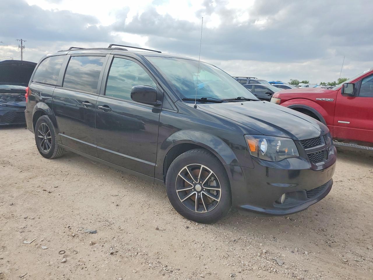 Dodge Caravan Gt