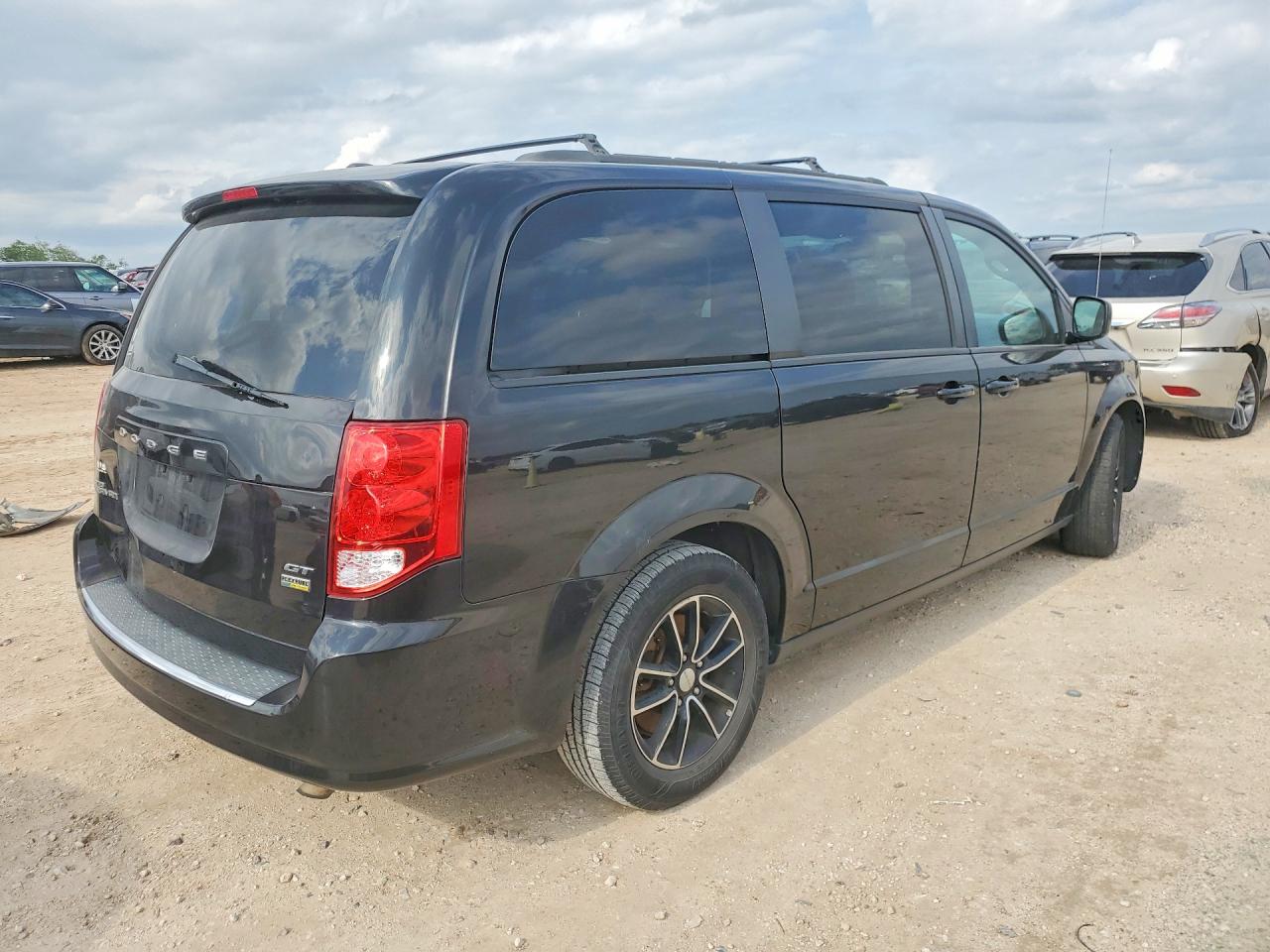 Dodge Caravan Gt
