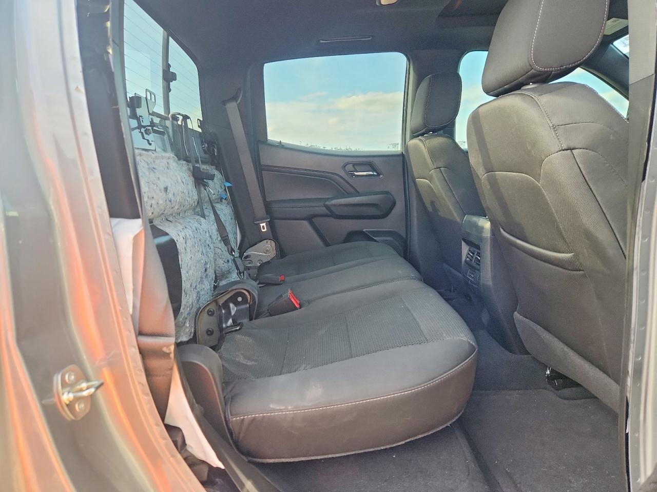 GMC Canyon Elevation