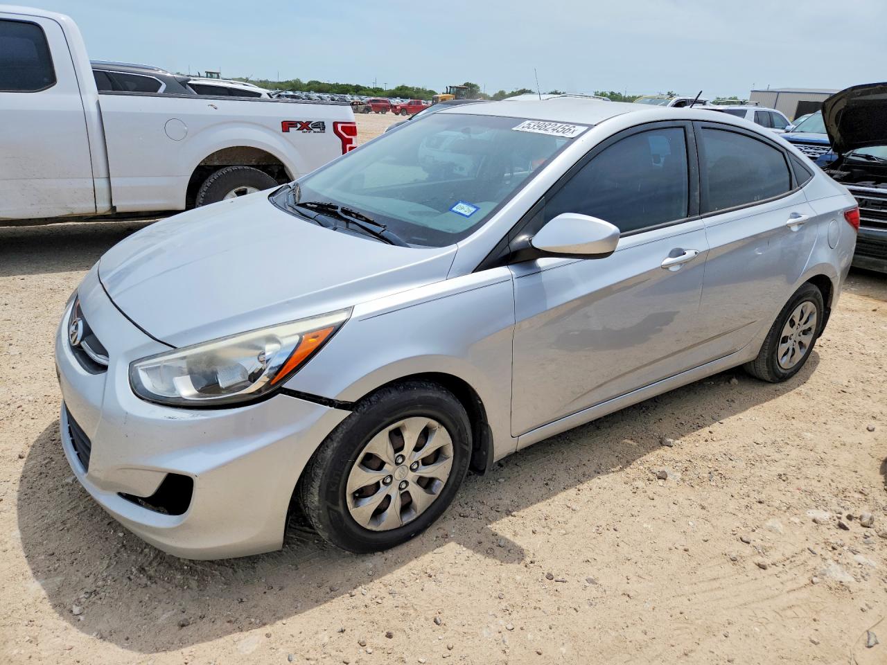 Salvage Hyundai ACCENT Image