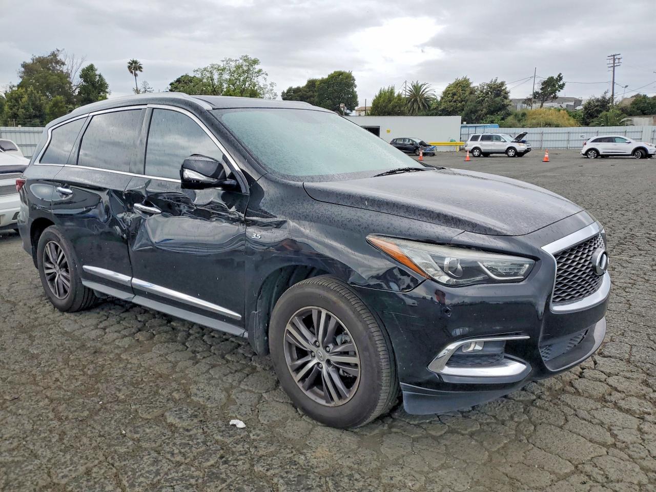 INFINITI Qx Base