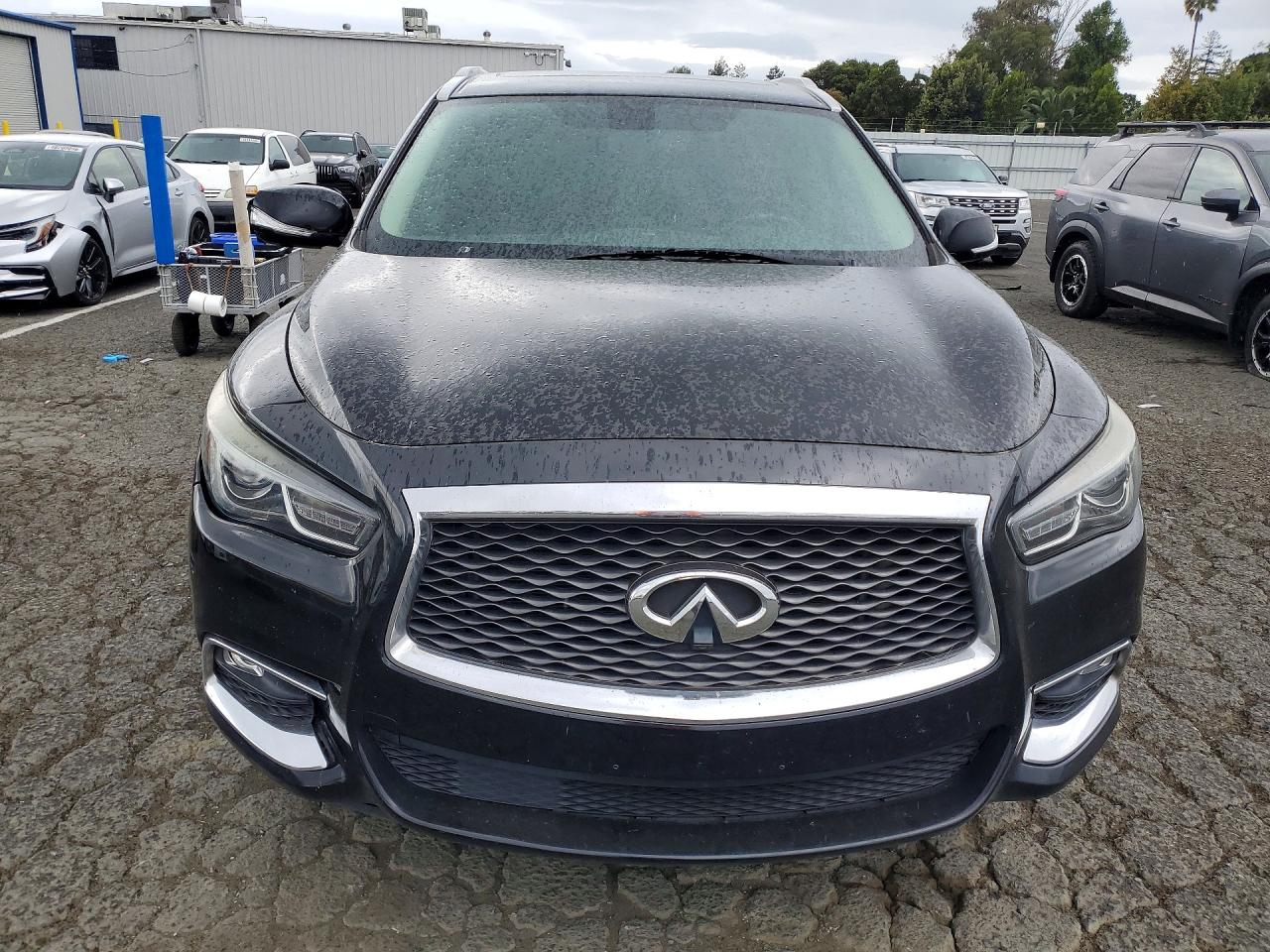 INFINITI Qx Base