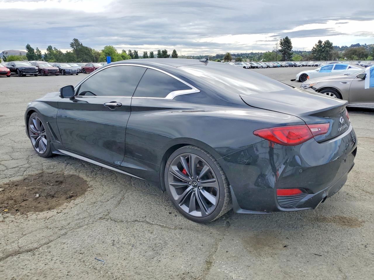 INFINITI Q60 Red Sport 400