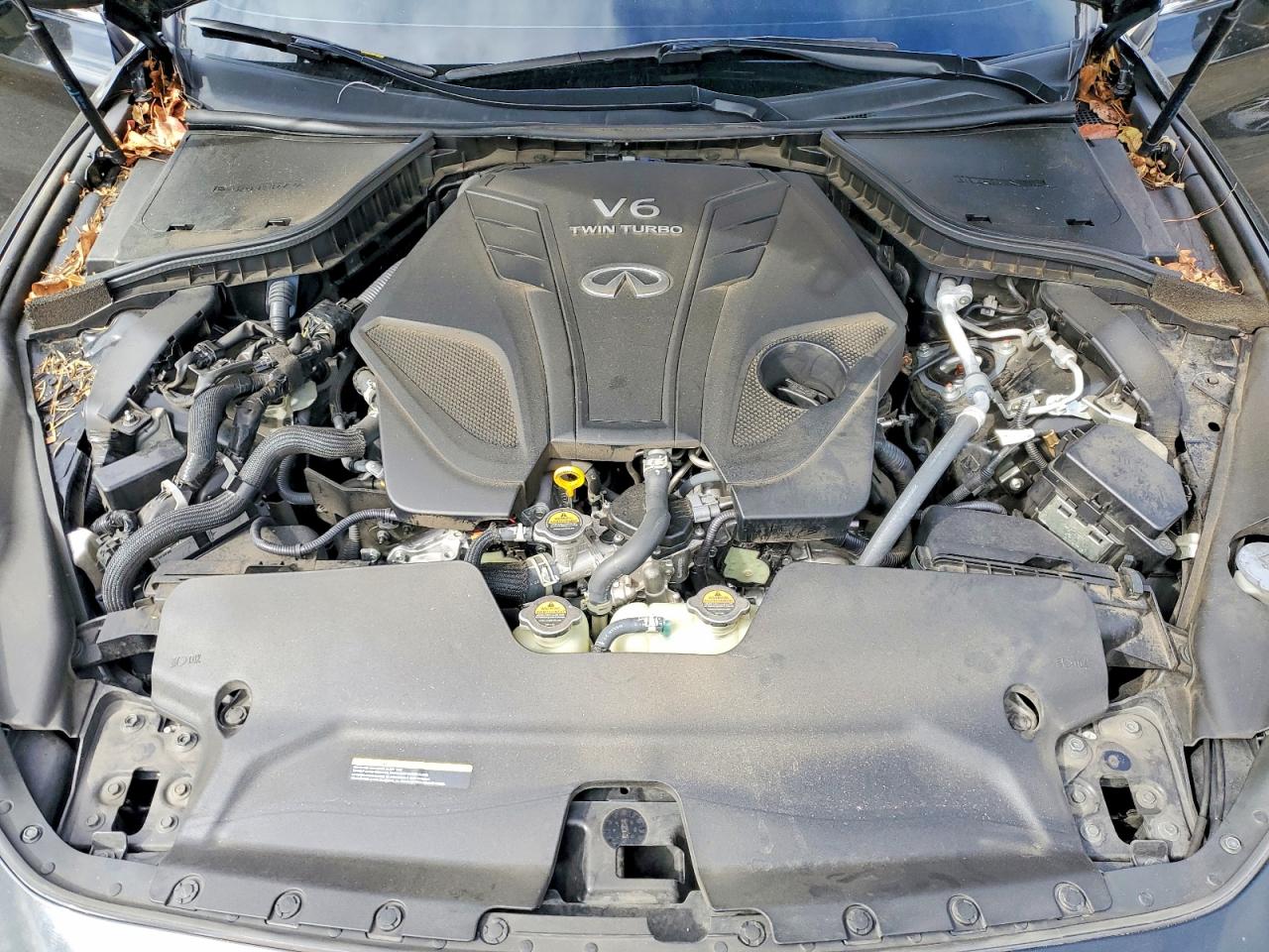INFINITI Q60 Red Sport 400