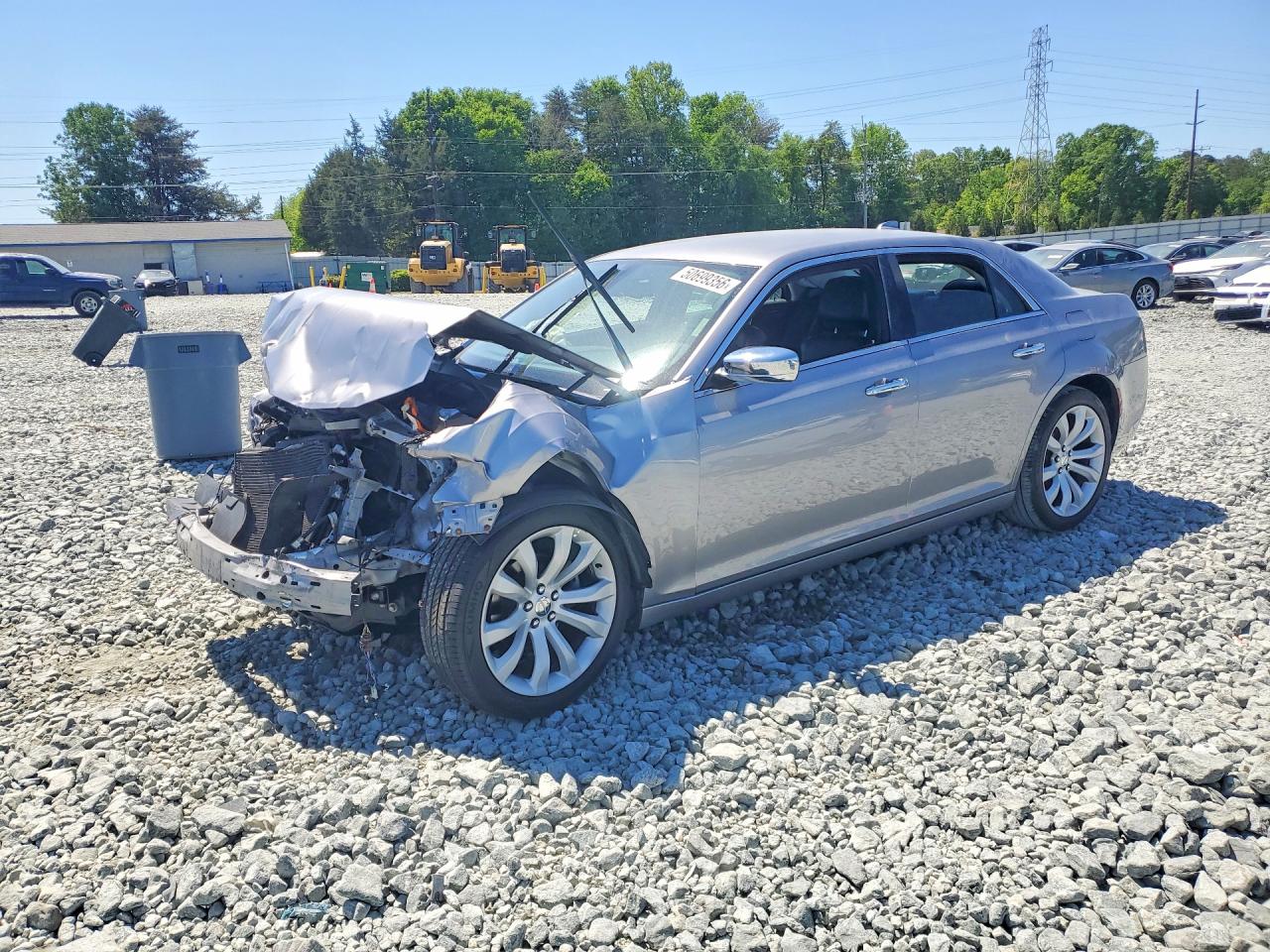 Salvage Chrysler 300 Image
