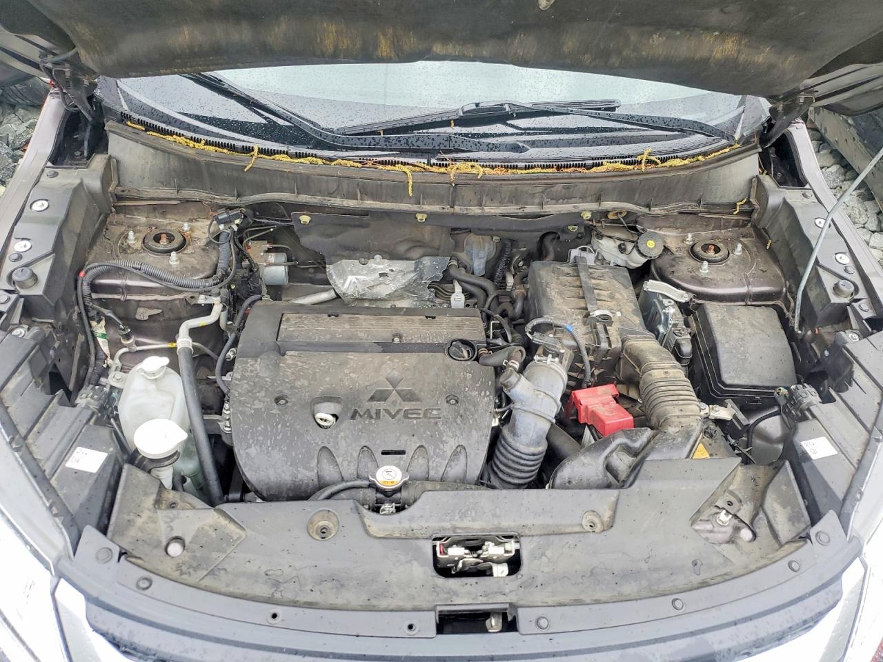 Mitsubishi Outlander Es