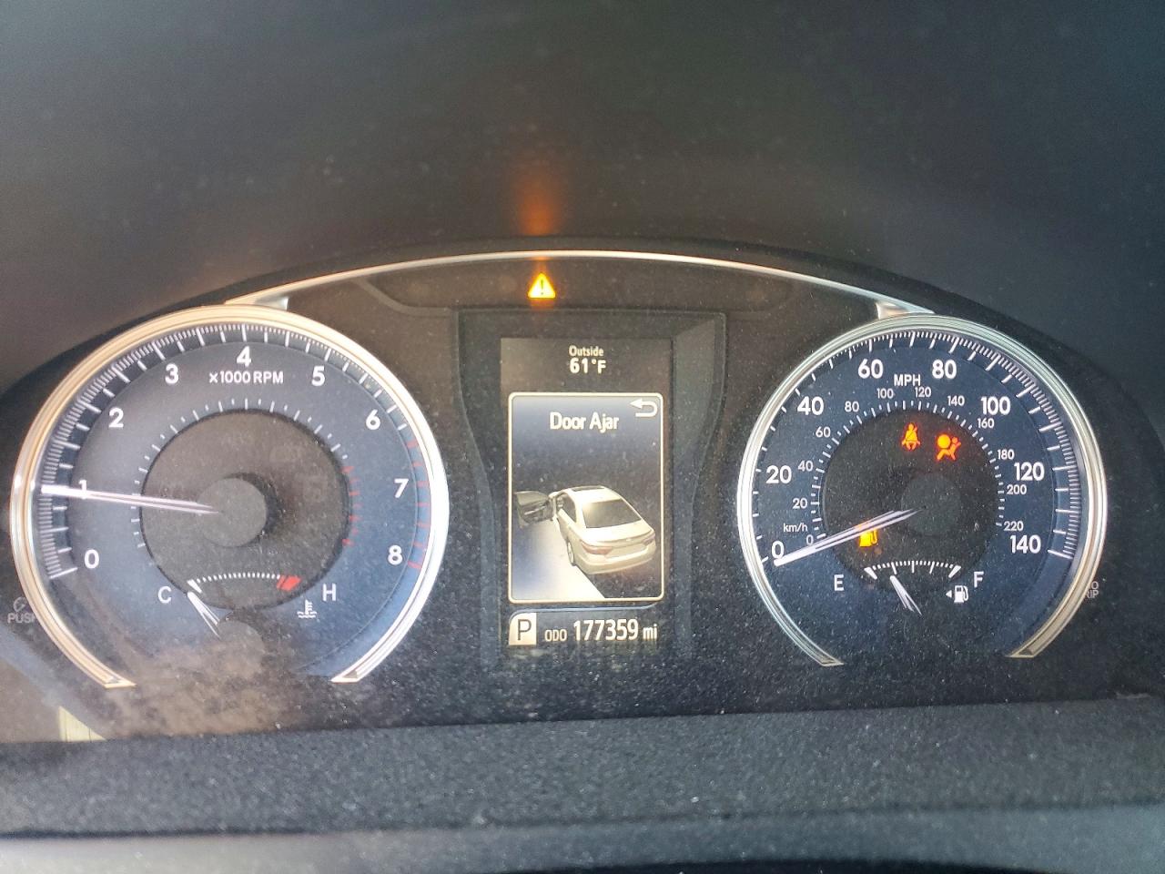 Toyota Camry Le