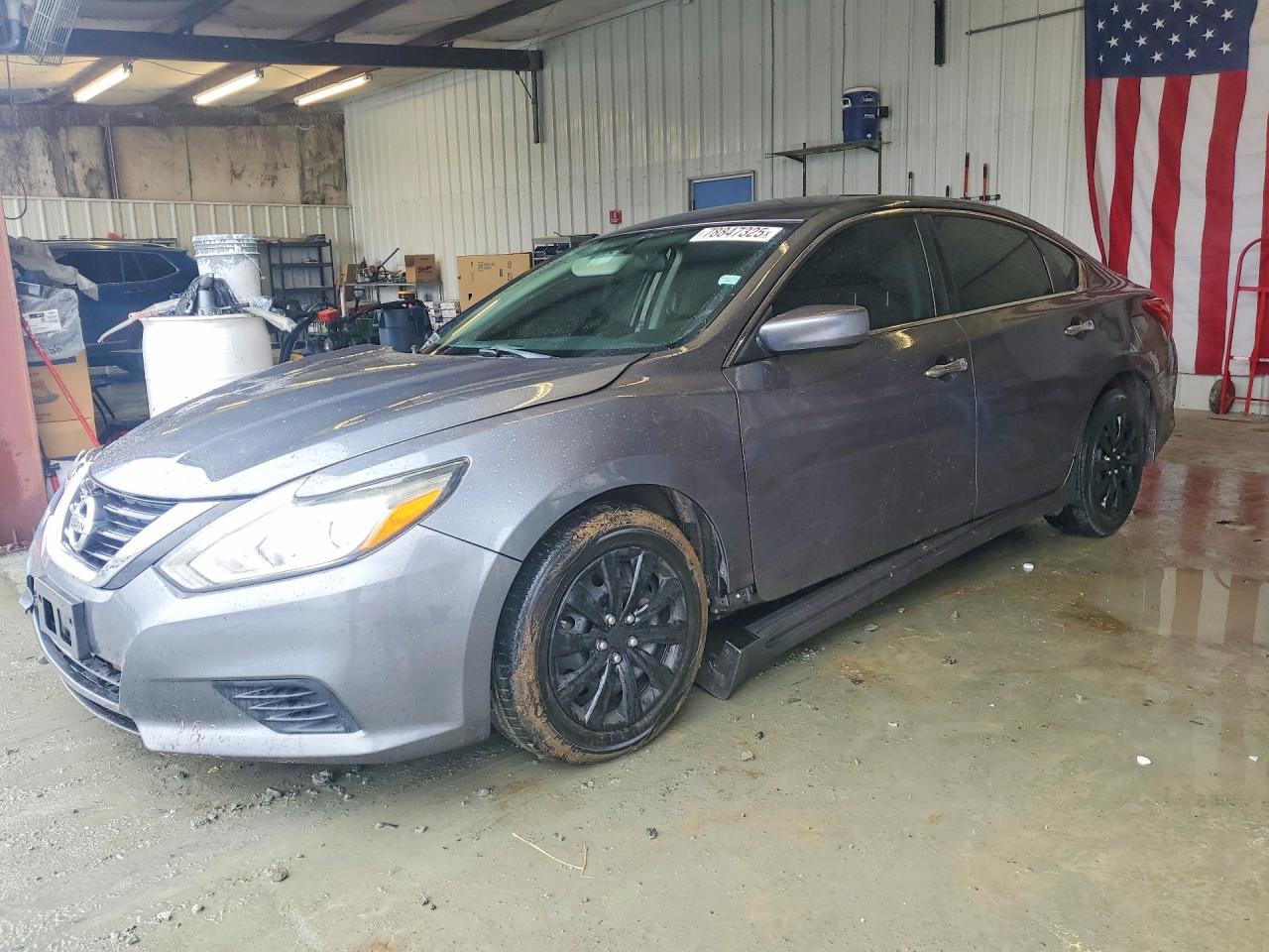 Salvage Nissan Altima Image