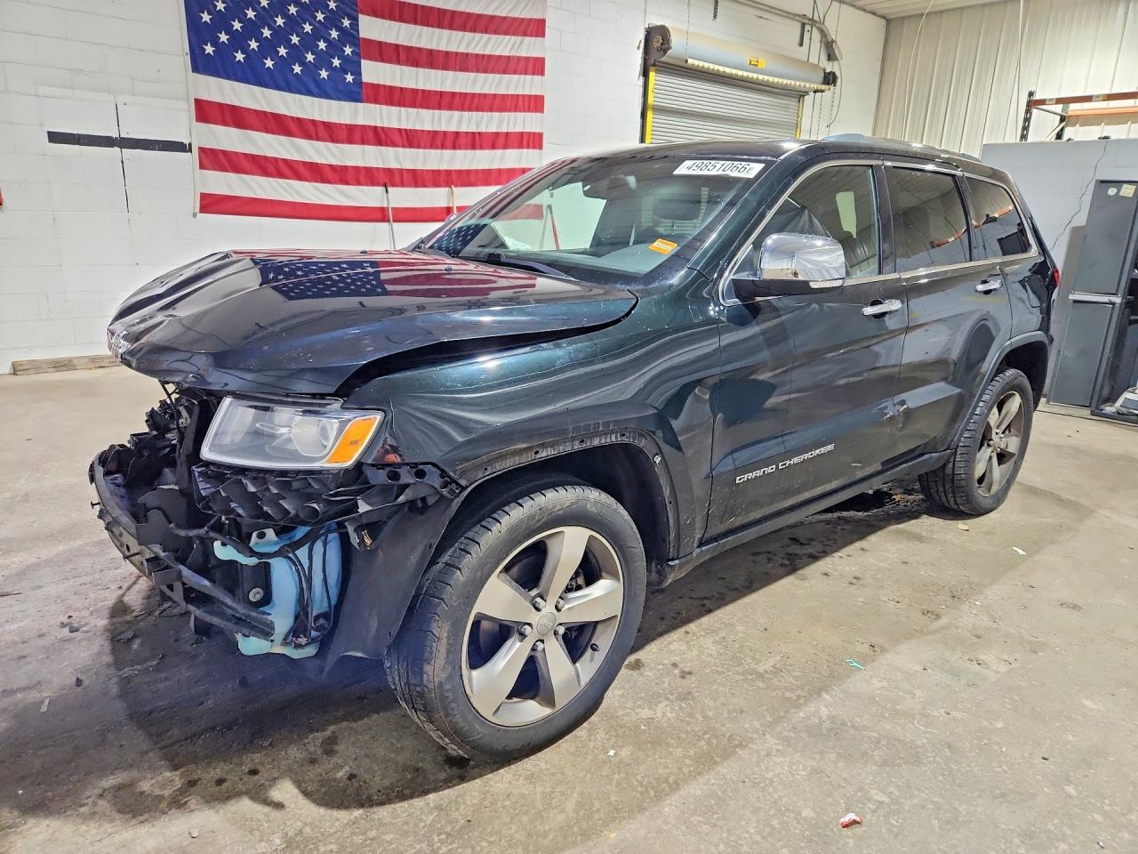 Salvage Jeep Grand Cherokee Image