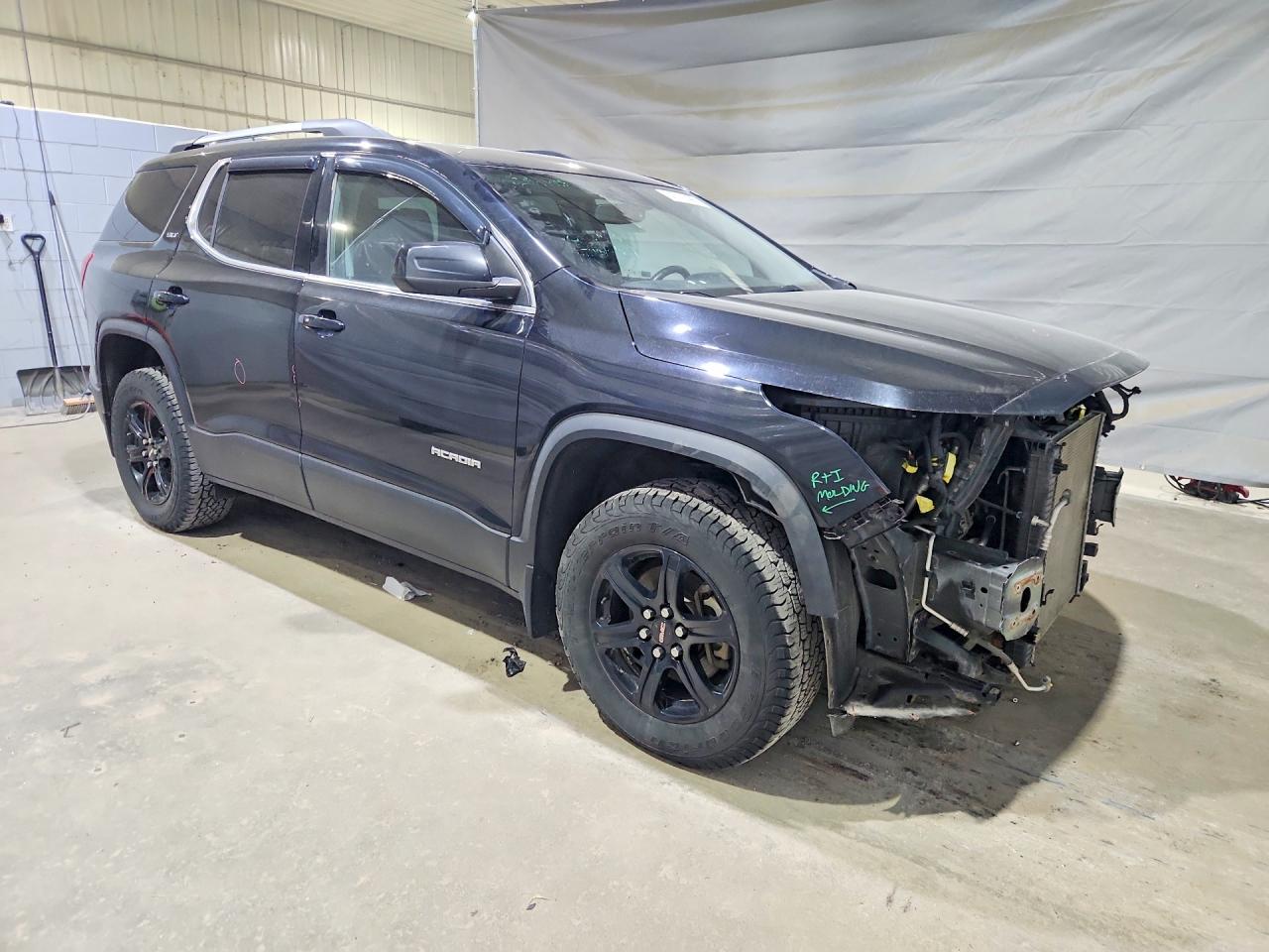 GMC Acadia Slt-1
