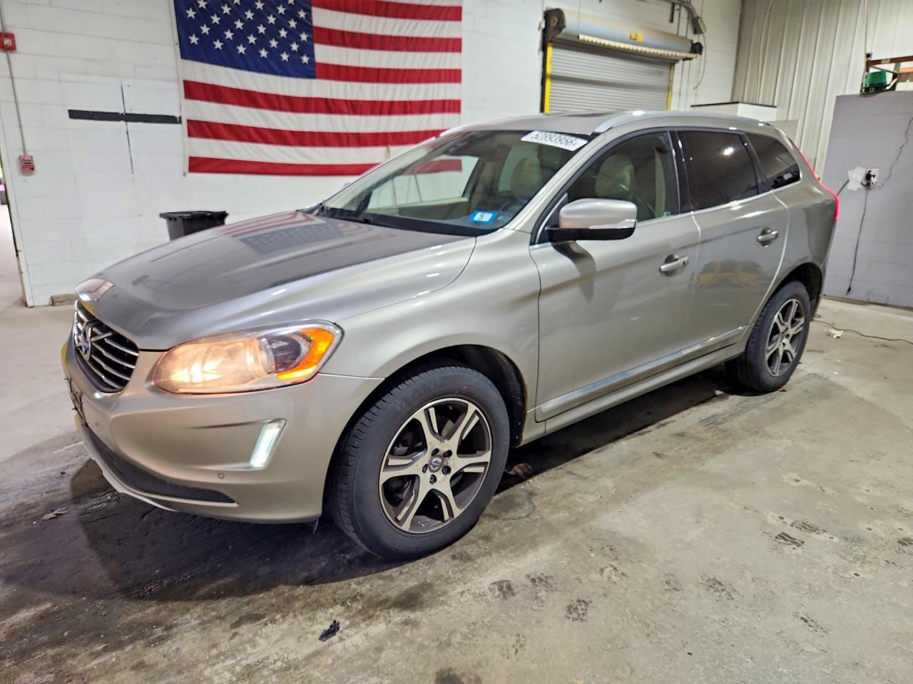 Salvage Volvo XC60 Image