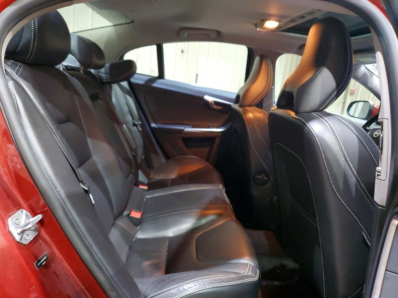 Volvo S60 T5