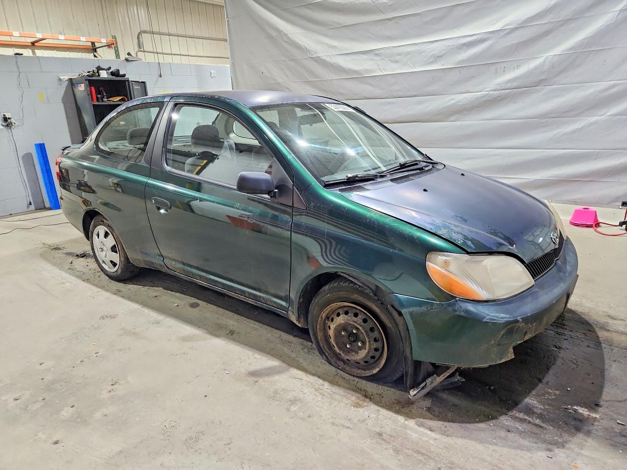 Toyota Echo Base Base