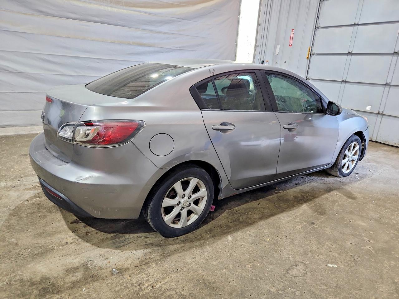 Mazda 3 I